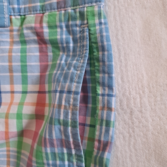 Vineyard Vines boys size 10 plaid shorts, VGUC - Picture 3 of 5